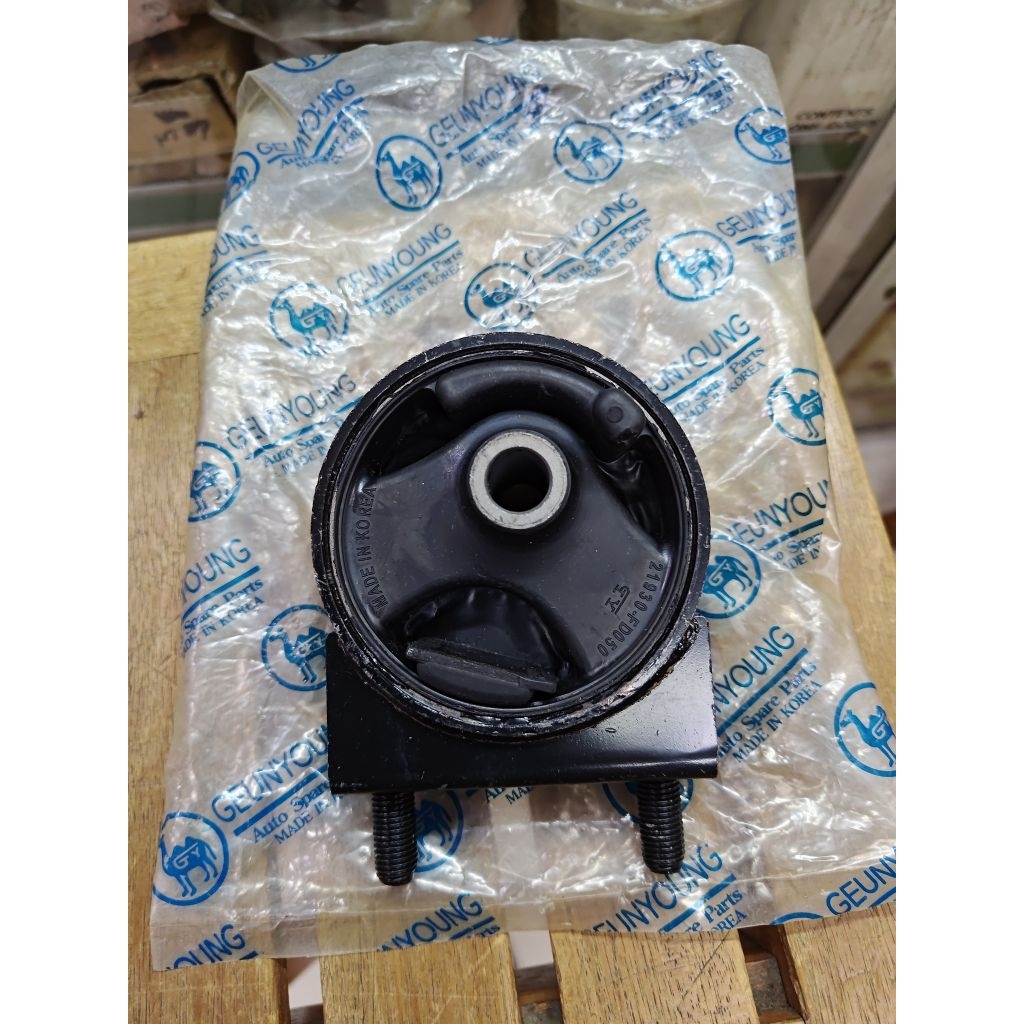 Engine mounting depan / belakang kia rio sf