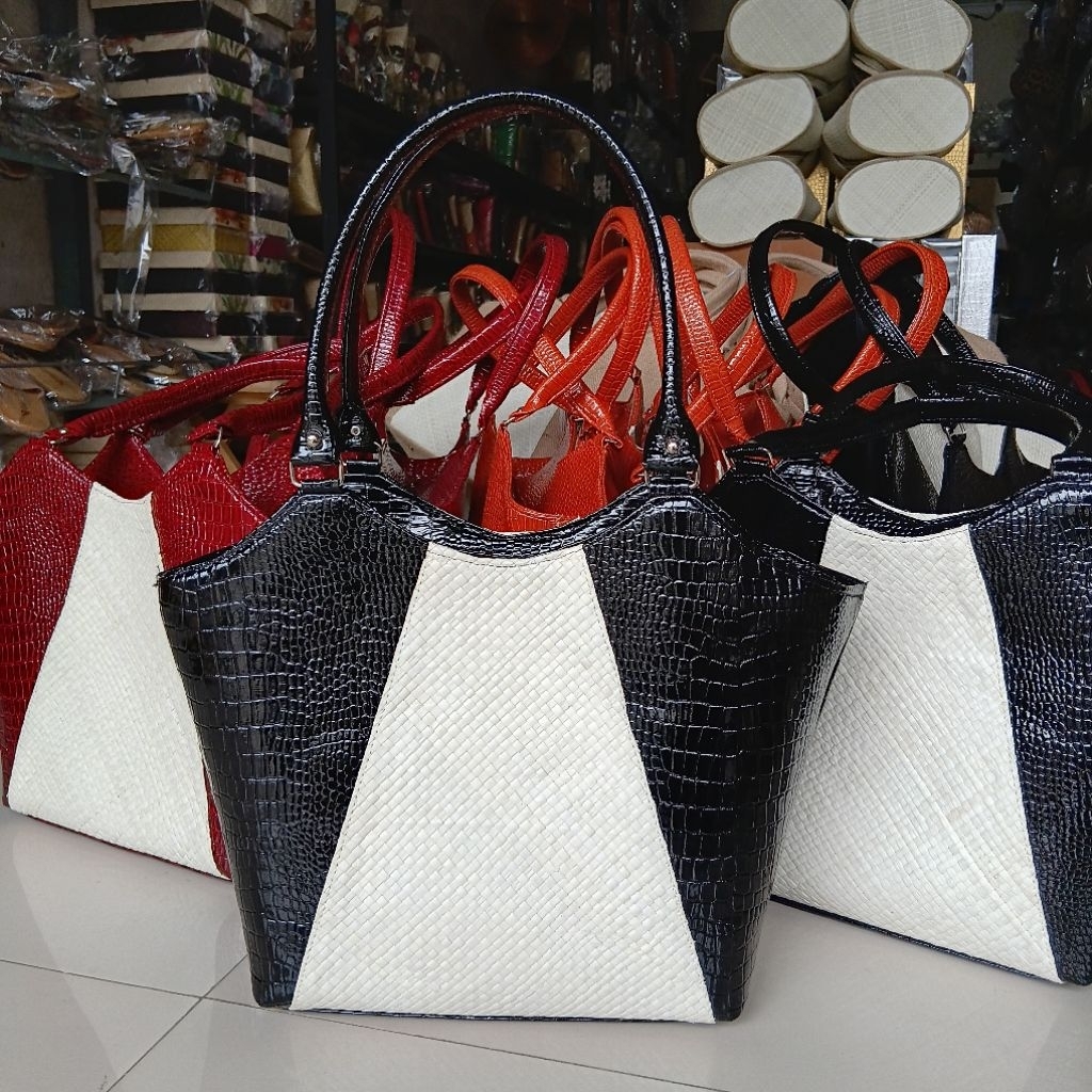 Tas anyaman pandan / Tas pandan / Tas pandan kombinasi croco / Tas sangsang pandan / Tas sangsang cr