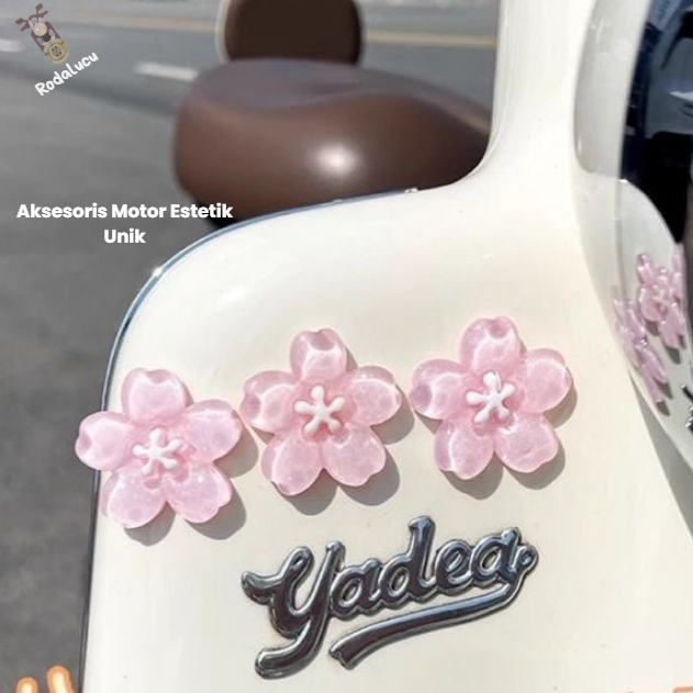 [RODALUCU] (1 Set 3 Pcs) Stiker Bunga Sakura Transparan – Dekorasi Mobil & Motor, Elegan dan Cantik