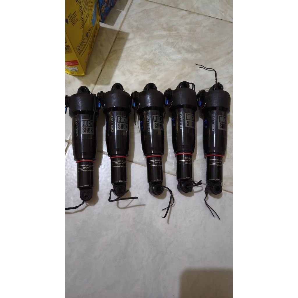 Rear Shock Rockshock Deluxe 190mm 0 km baru