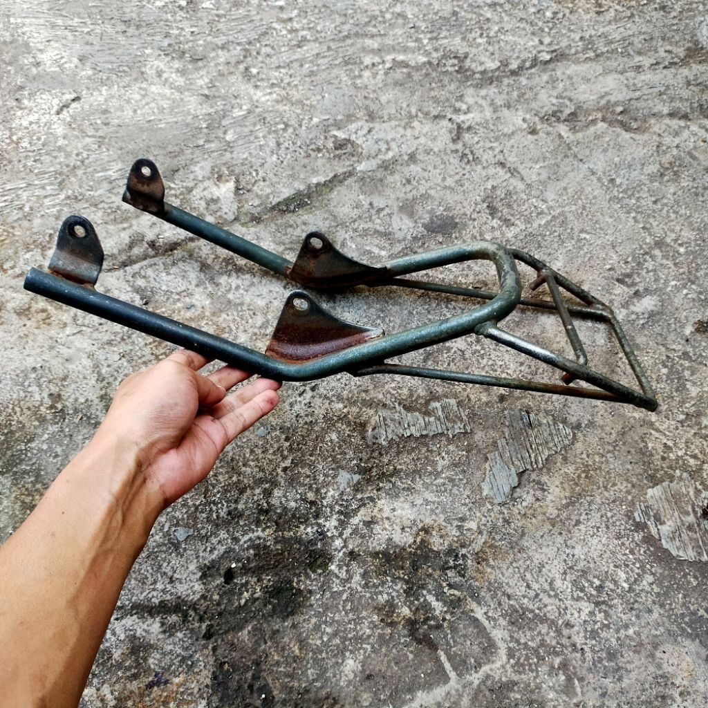 Begel Behel Planger Honda Win 100 Repro Bekas Second 2nd m