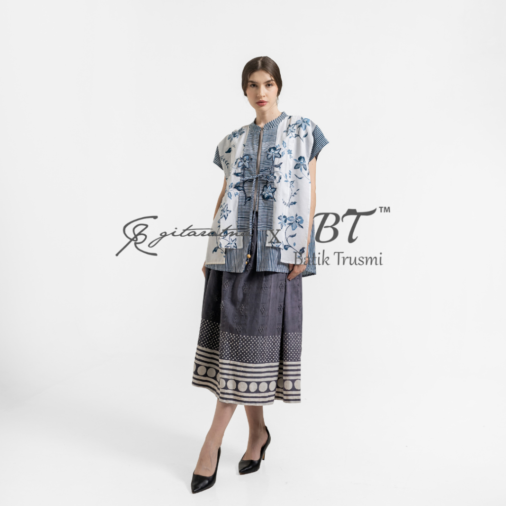 GITARATNA x BT Batik Trusmi Kenanga Outer batik atasan wanita