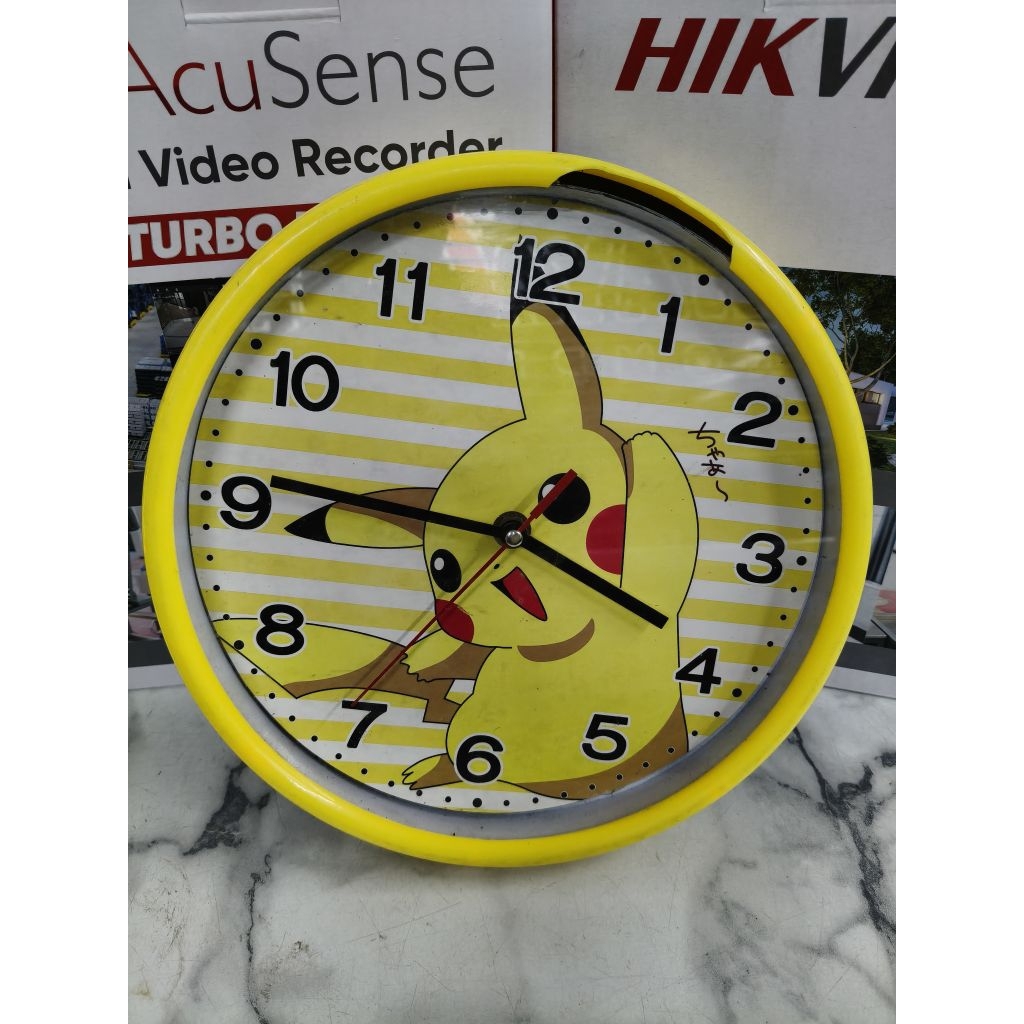 Jam Dinding Pikachu