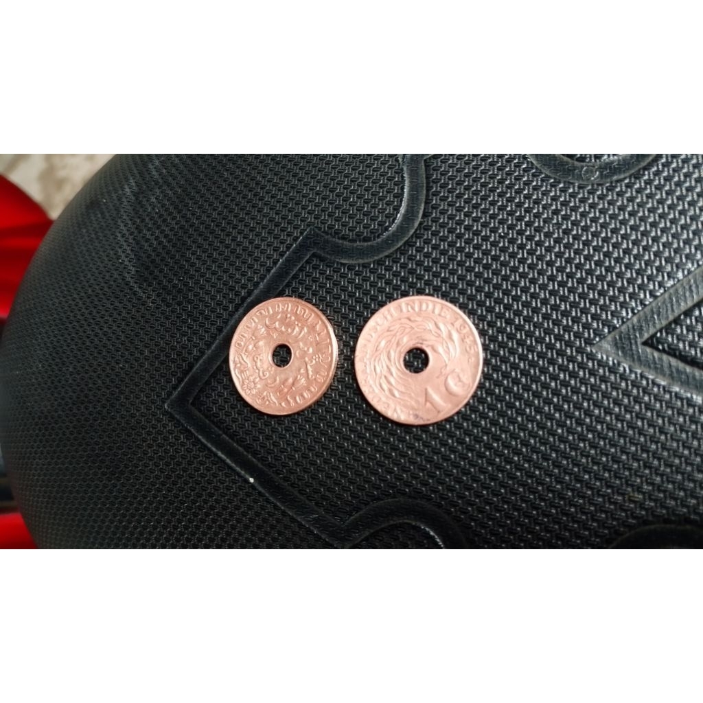 coin kuno bolong 1945