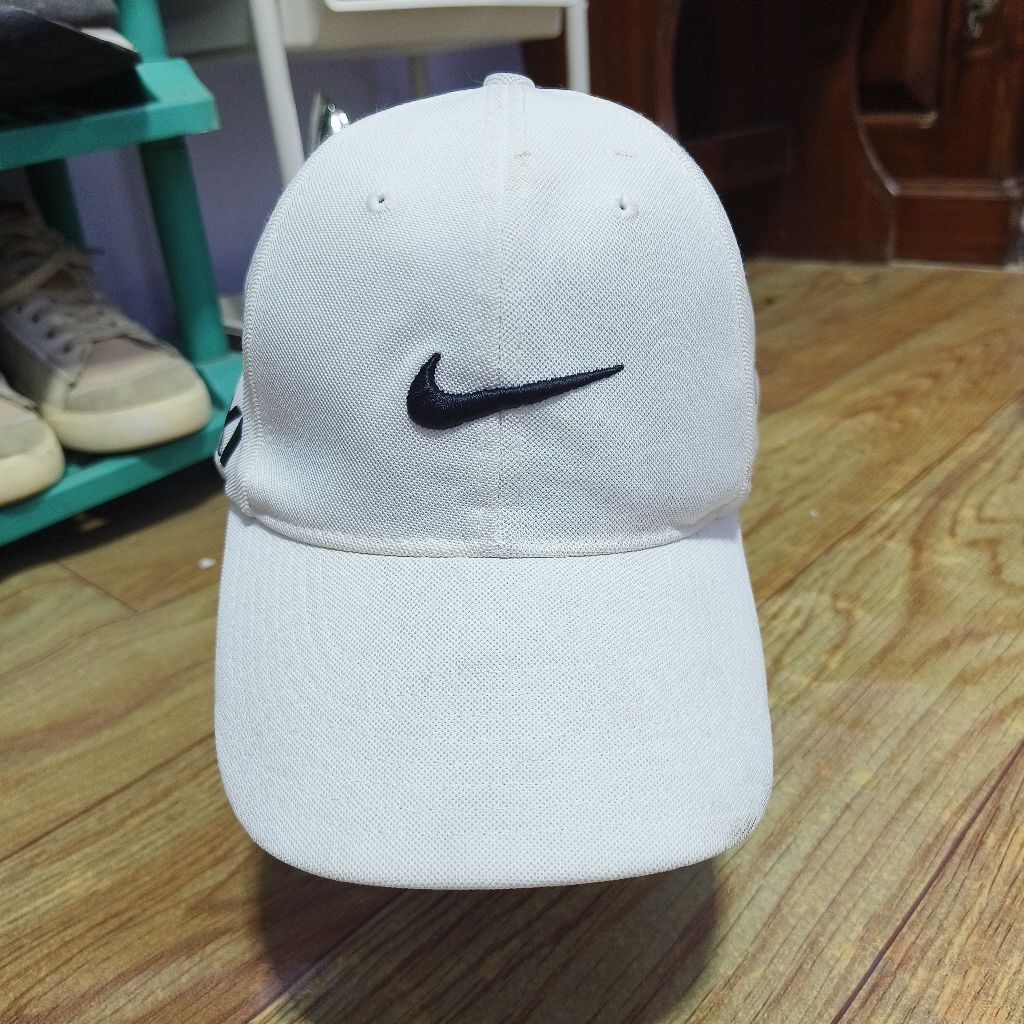 Topi Nike Golf Flexit Putih
