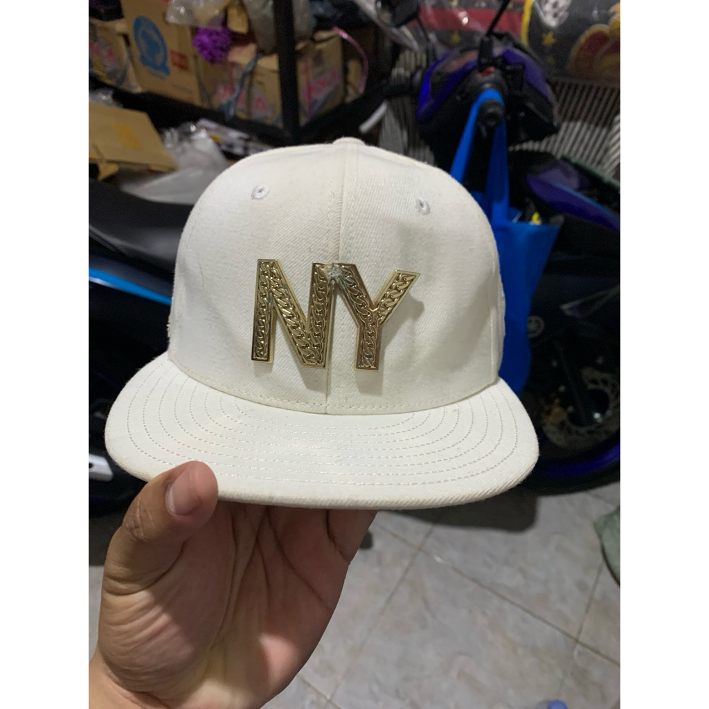 TOPI NY HYFLAT KNICKS METAL LOGO