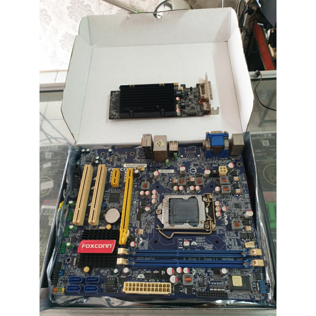 Motherboard Foxconn soket 1155