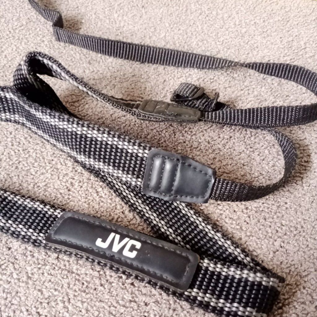 tali strap kamera / handycam JVC