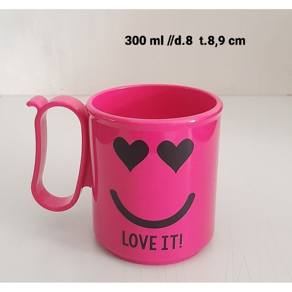 Tupperware Family Mug