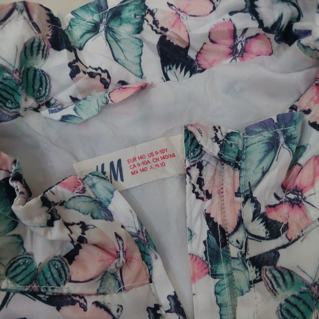 HNM JAKET PARASUT BUTTERFLY KUPU KUPU FULL PRINT WATERPROFF PL