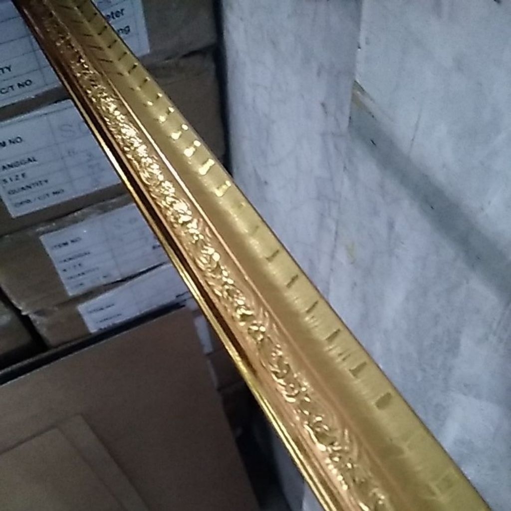 figura batangan 3cm FULL EMAS / lis plavon / figura 3d / batangan pigura ukir