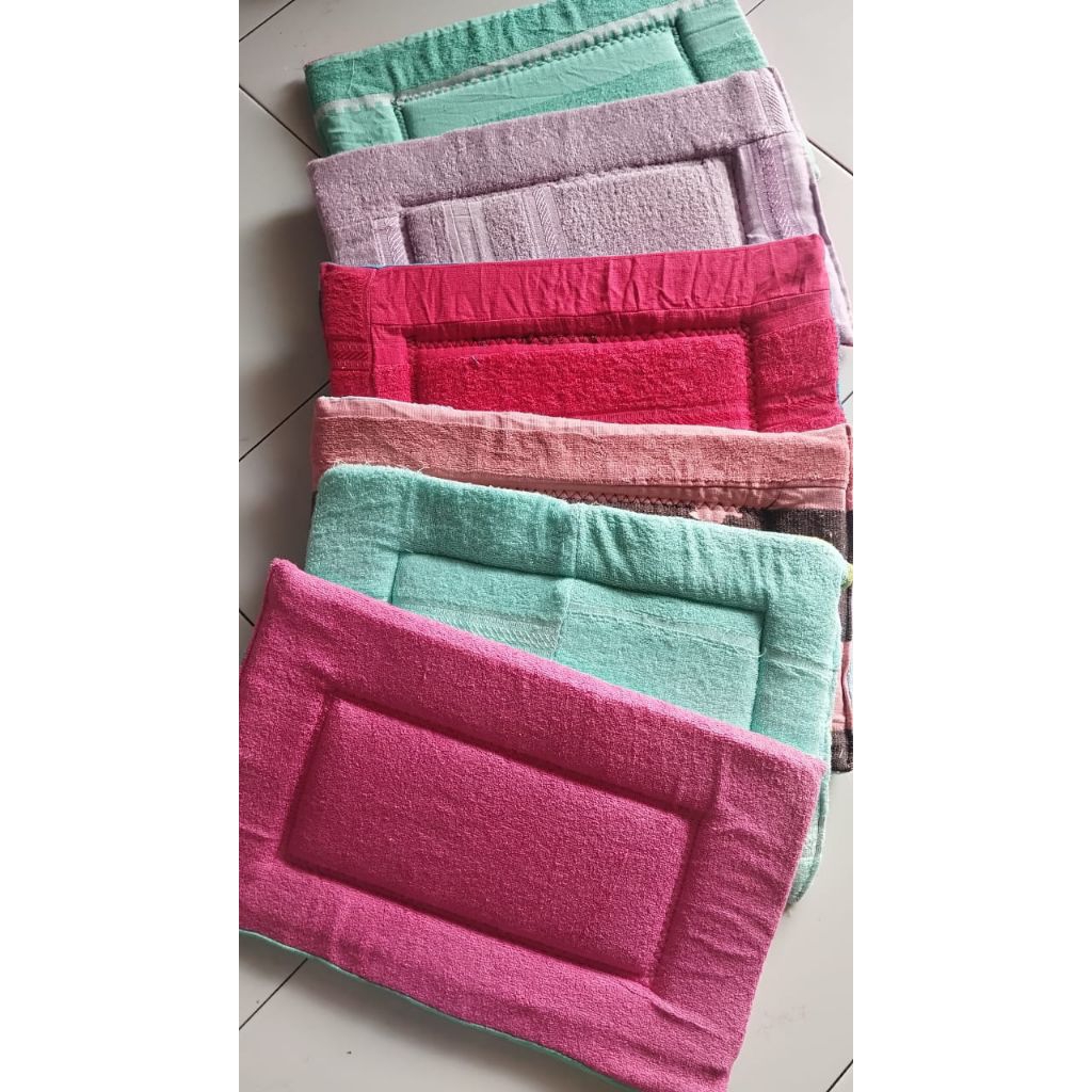 Keset Handuk Busa Tebal