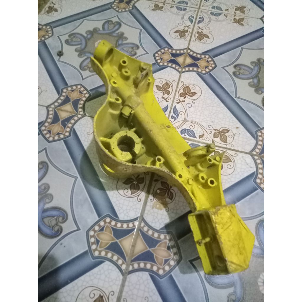 batok bawah vespa px original