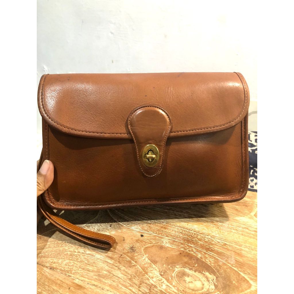 Authentic Coach Vintage Clutch Bag British Tan Turnlock Kulit Tunggal