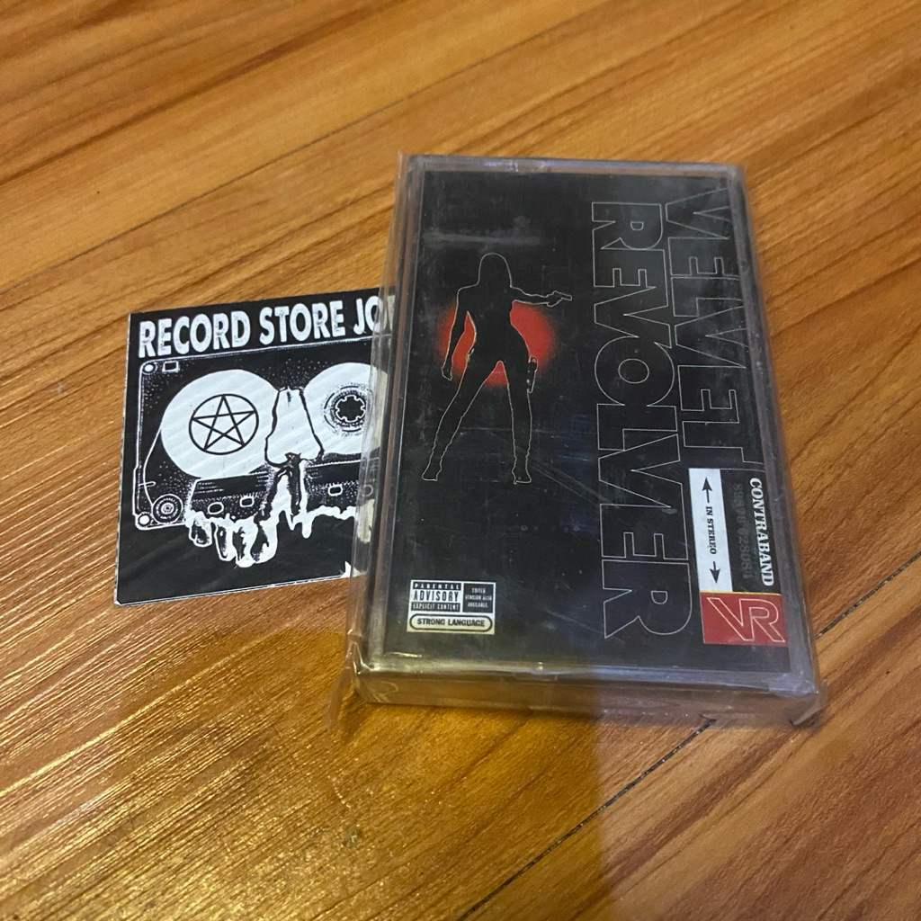 kaset velvet revolver - self tittled