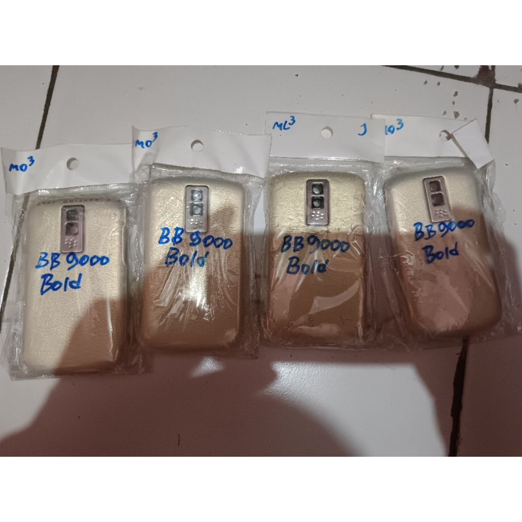 jual tutup belakang baterai hp Blackberry B9000 ori baru warna putih ready stok