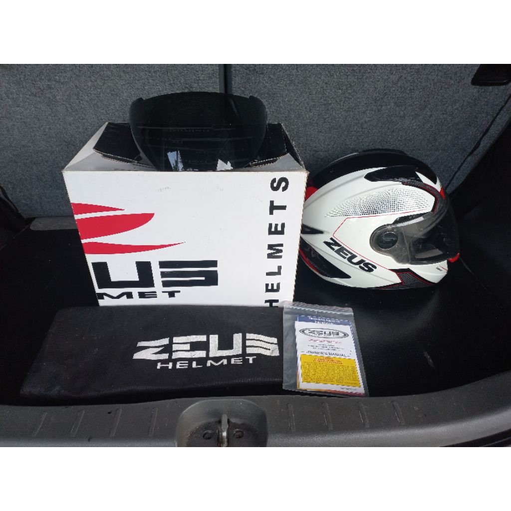 Helm FullFace Zeus 811 Helm Zeus ZS811 Speedster White AL6/Black/Red