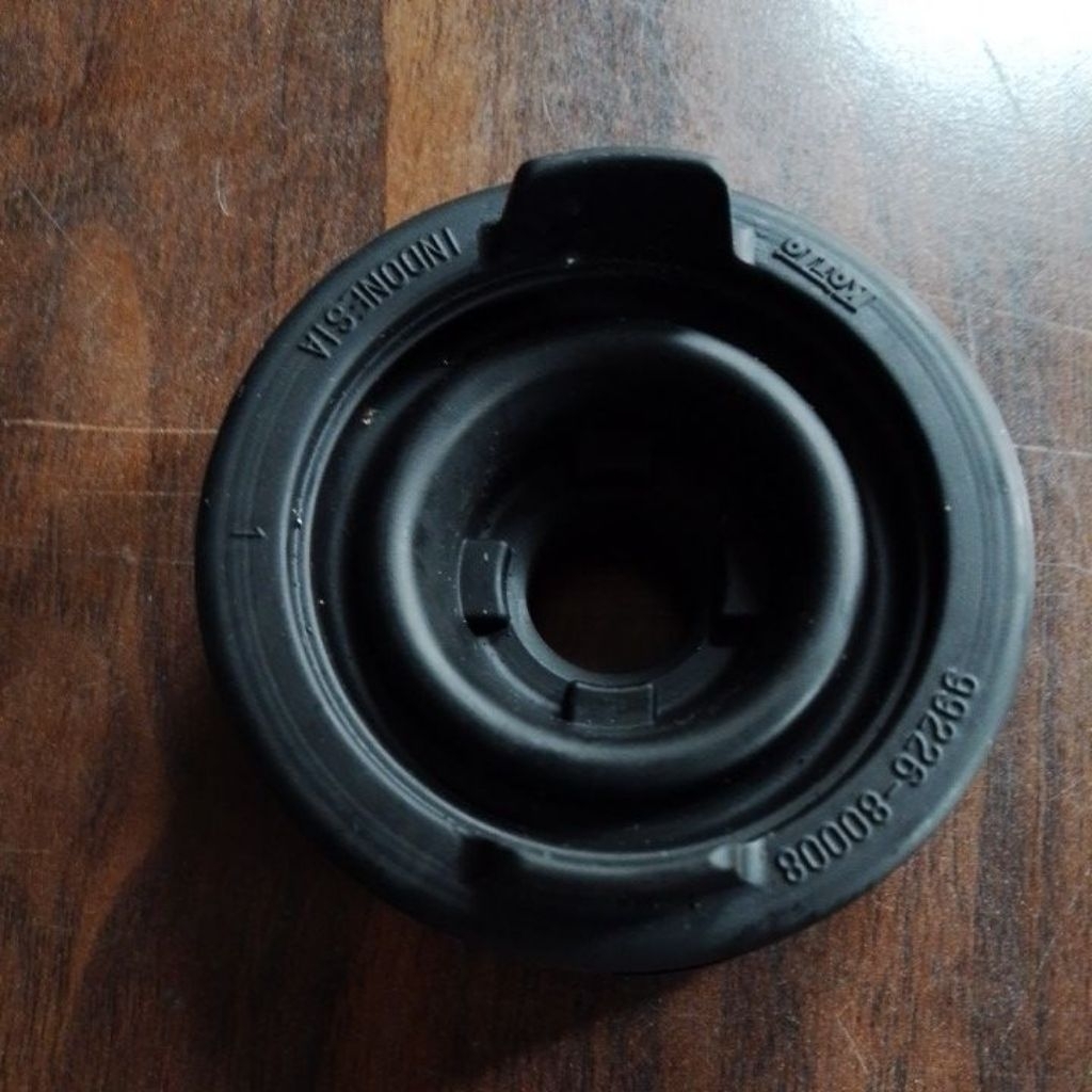 karet penutup bohlam lampu depan honda hrv non facelift