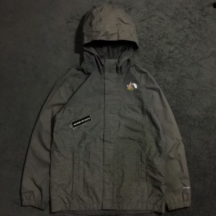 Reflective Outdoor Jacket "T*F" Dryvent Series