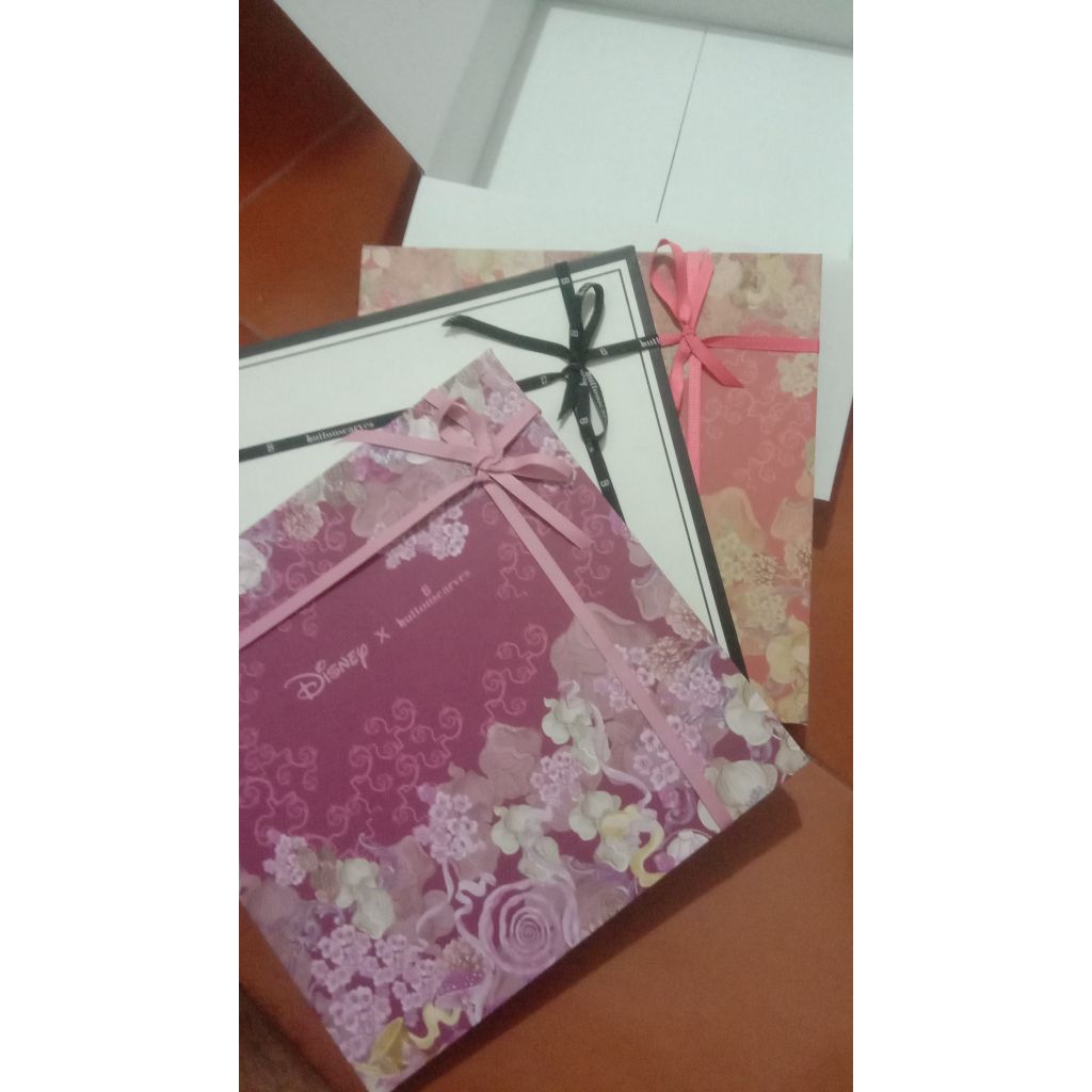 Disney x buttonscarves