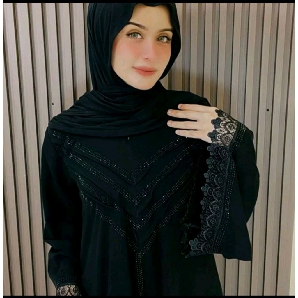 ABAYA NISRIN perpaduan Renda dan Mata hitam di Badan dan tangan