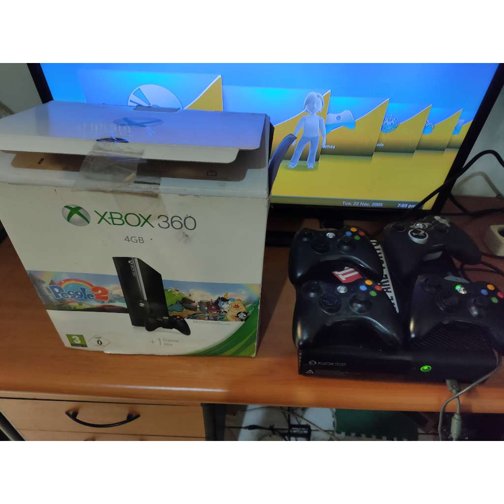 Xbox 360 slim e 500gb stik 4pcs (Harus colok kabel)  Kabel Charger stik 2 pcs