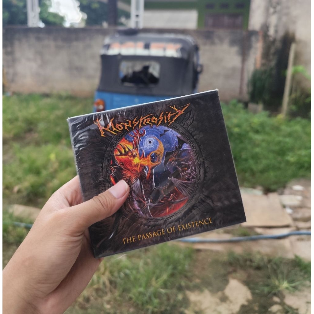 CD MONSTROSITY - The passage of existence