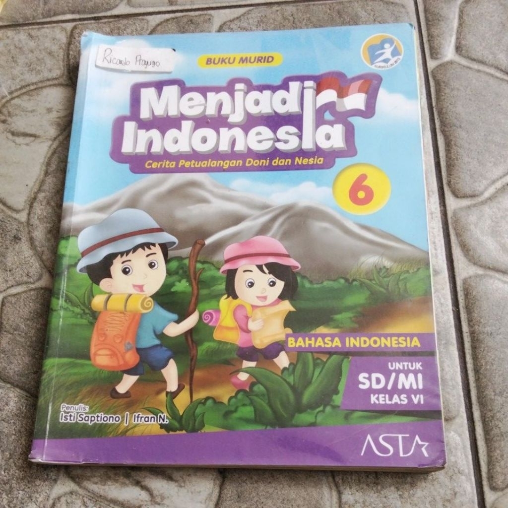 BUKU MENJADI INDONESIA.