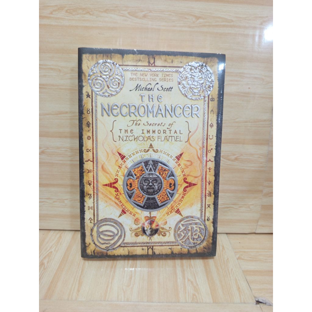 The Necromancer (The Secrets of the Immortal Nicholas Flamel) Michael Scott