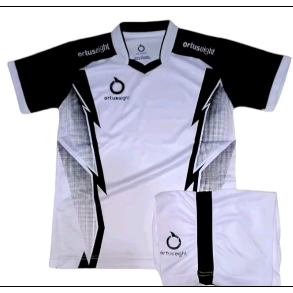stelan Jersey sepak bola & futsal anak anak usia 6-14 tahun putih hitam gambar betmen