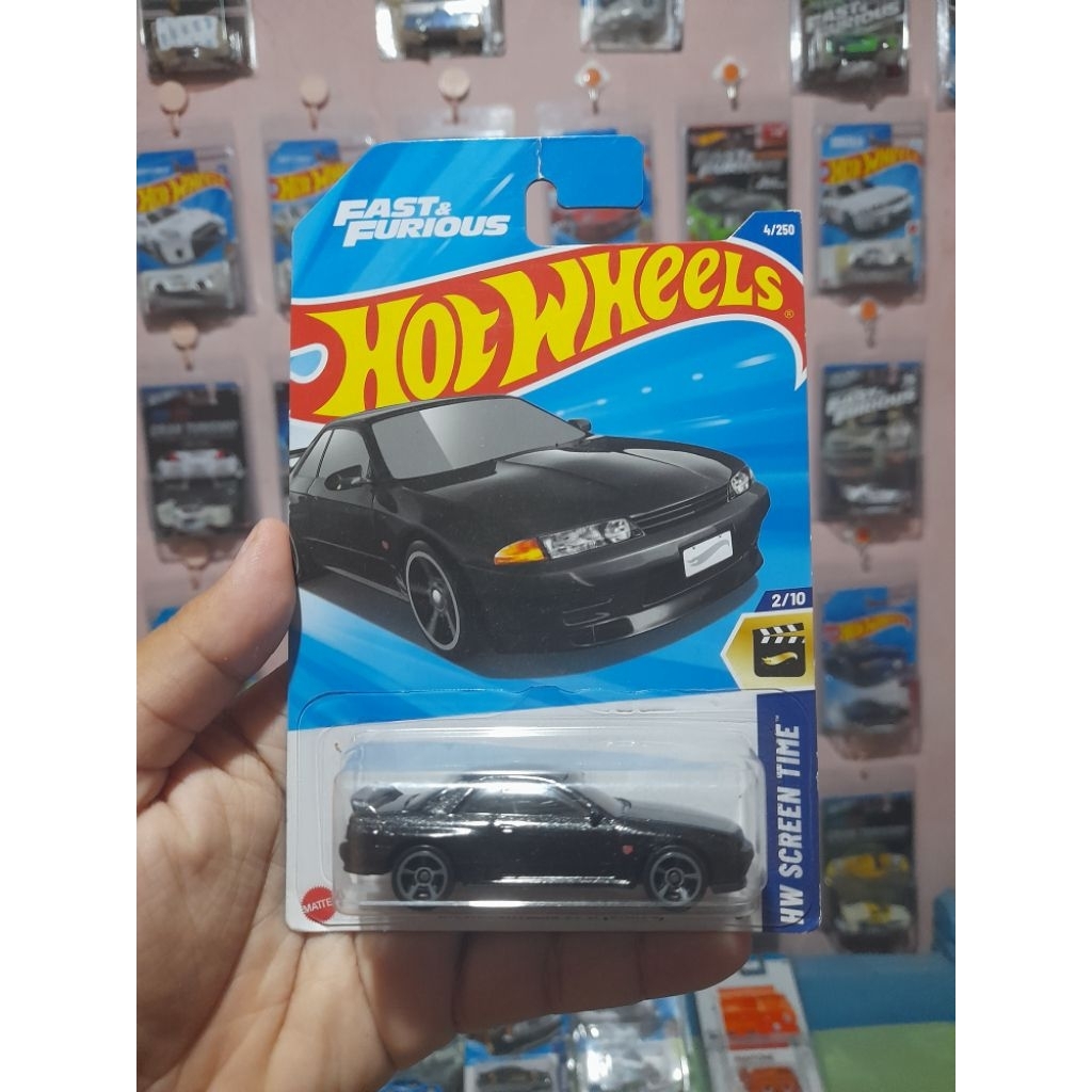 NISSAN SKYLINE GT-R(BNR32)