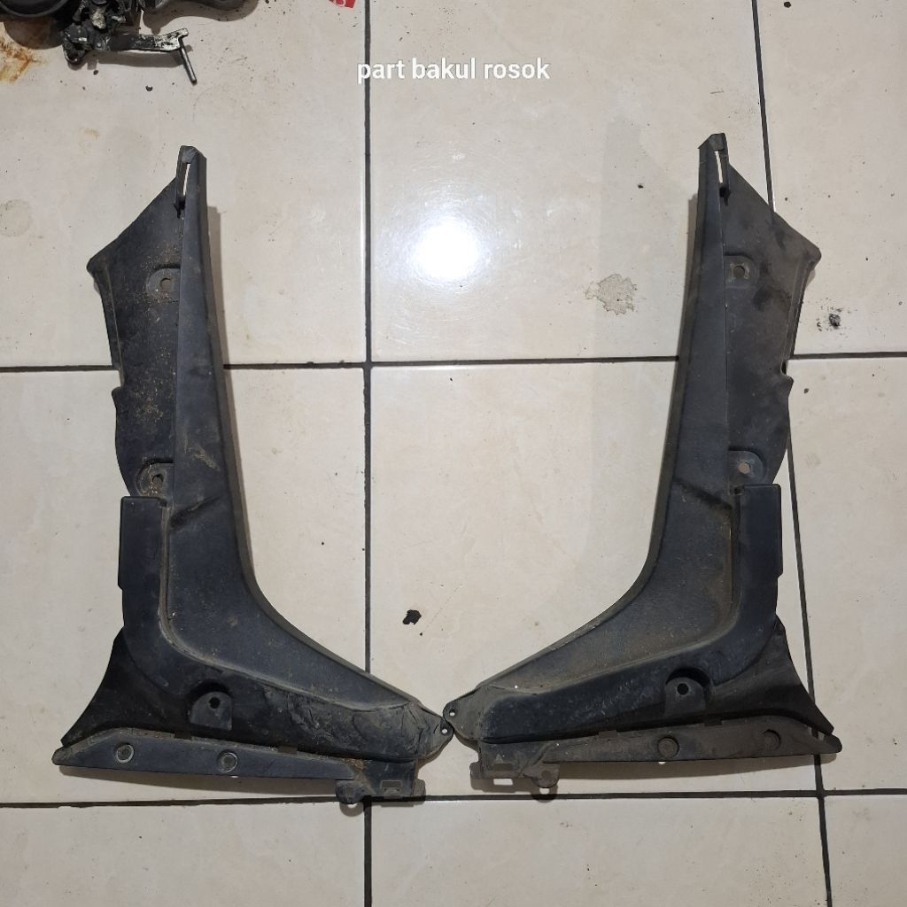 Cover L / R Front Lower Cover Sayap Sayap Bawah Kanan Kiri Body Kasar Supra X 125 New Fi Injeksi Kyz