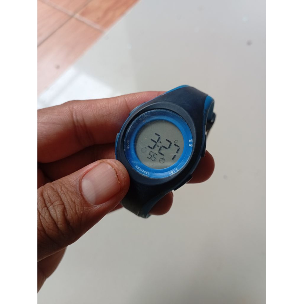 jam tangan Decathlon second original