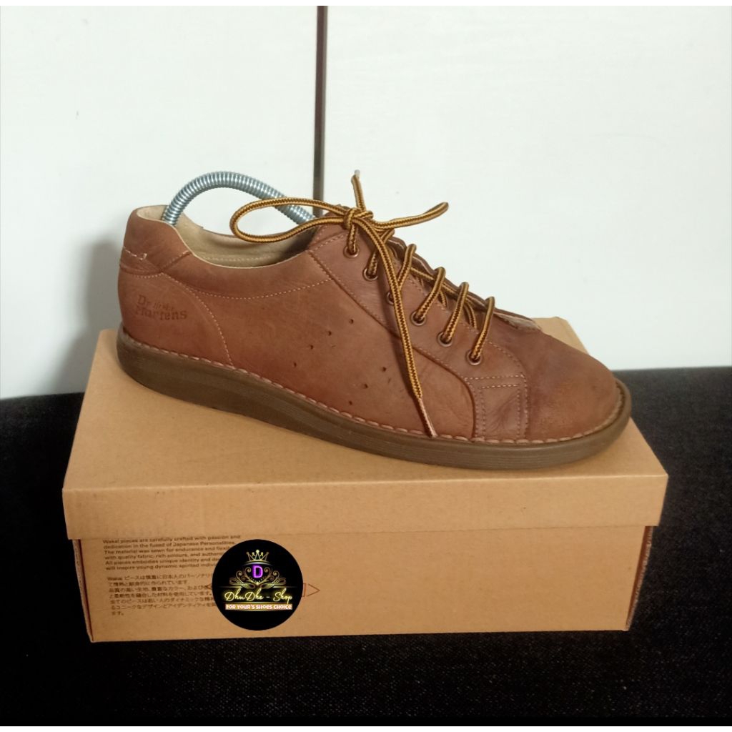Sepatu Sneaker Dr. Martin kulit size 41 original Portugal mewah