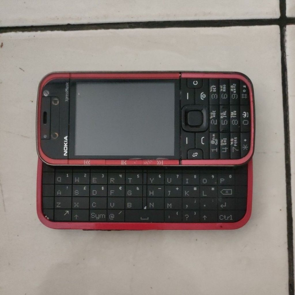 Nokia 5730 Keyboard