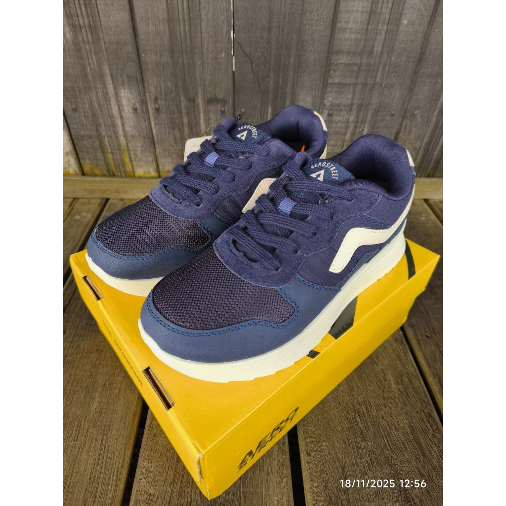 Aerostreet Massive Evo Natural Navy Emas - Sepatu Sneakers Casual