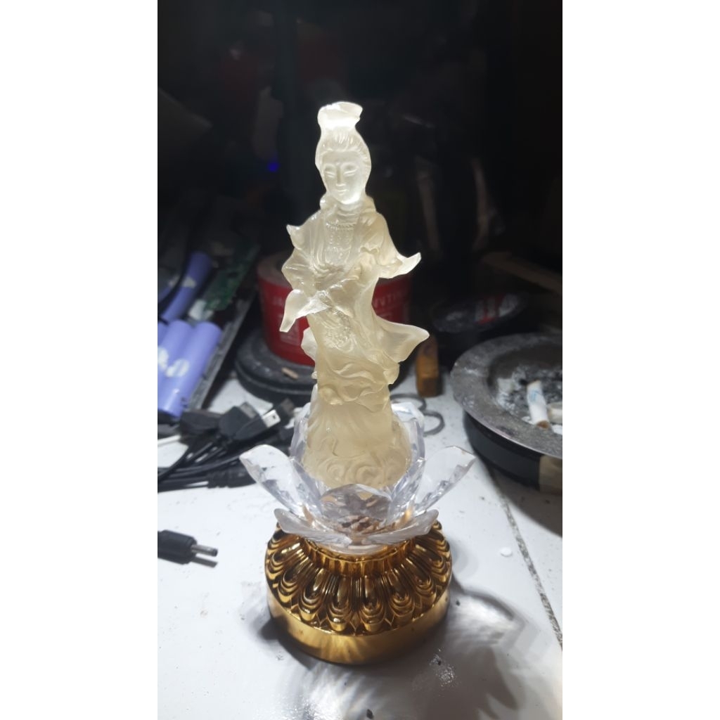 pajangan kwan im lampu