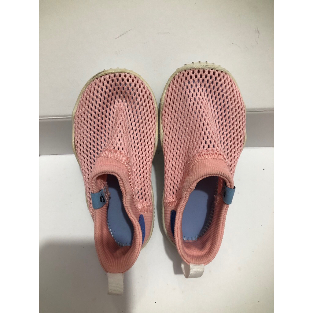 Preloved sepatu nike anak perempuan