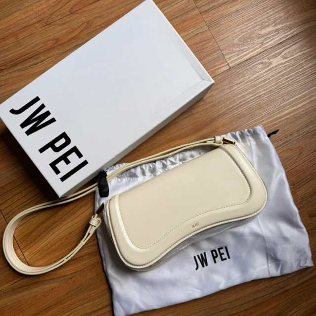 [PRELOVED] JW PEI JOY BAG WHITE
