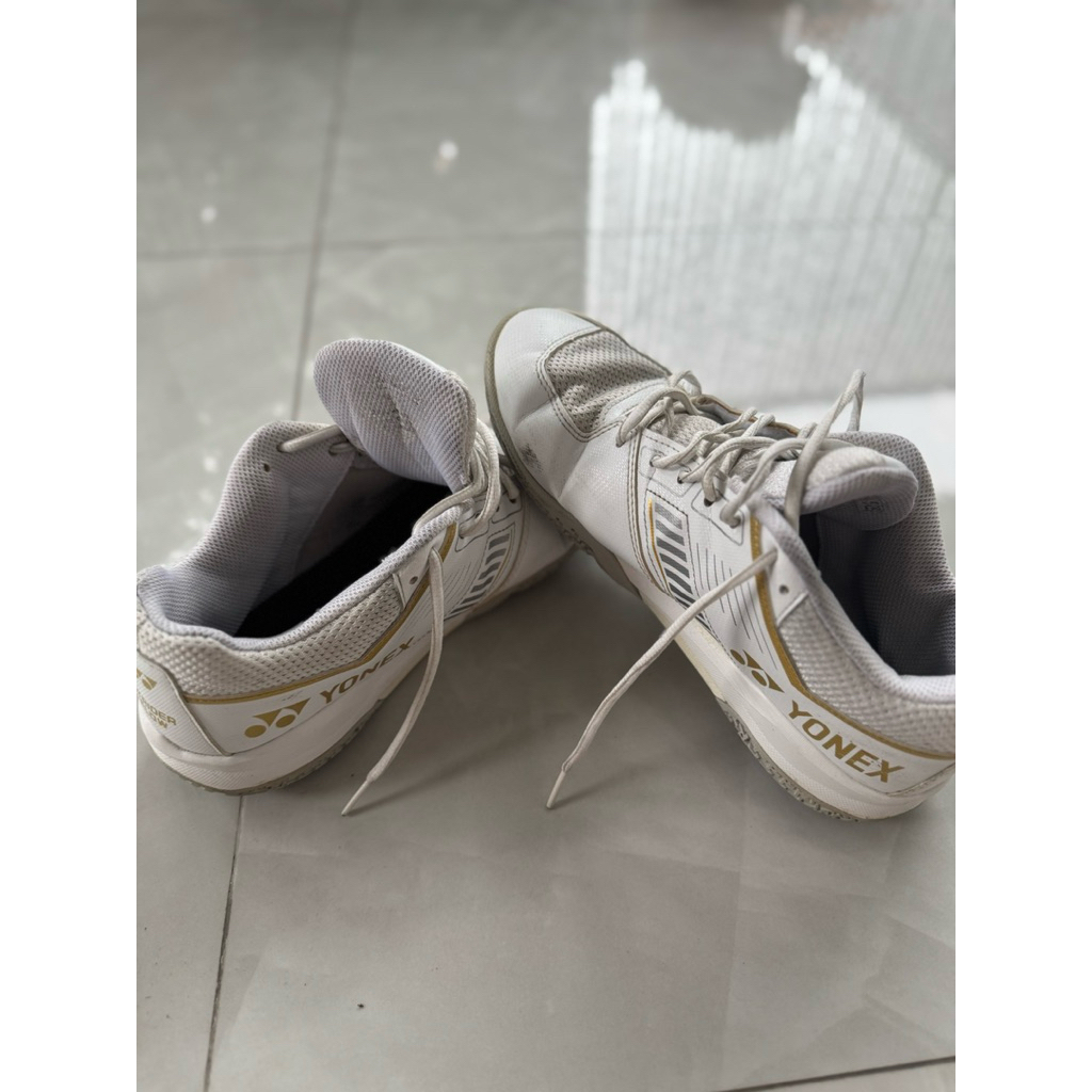Sepatu Badminton Second Strider Flow
