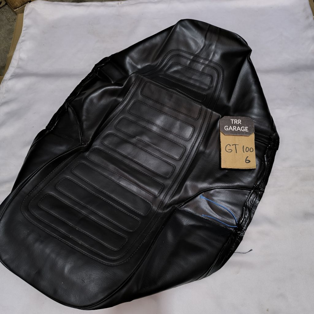 Kulit cover tutup jok sadel Suzuki gt100 GT 100 non original stok lama