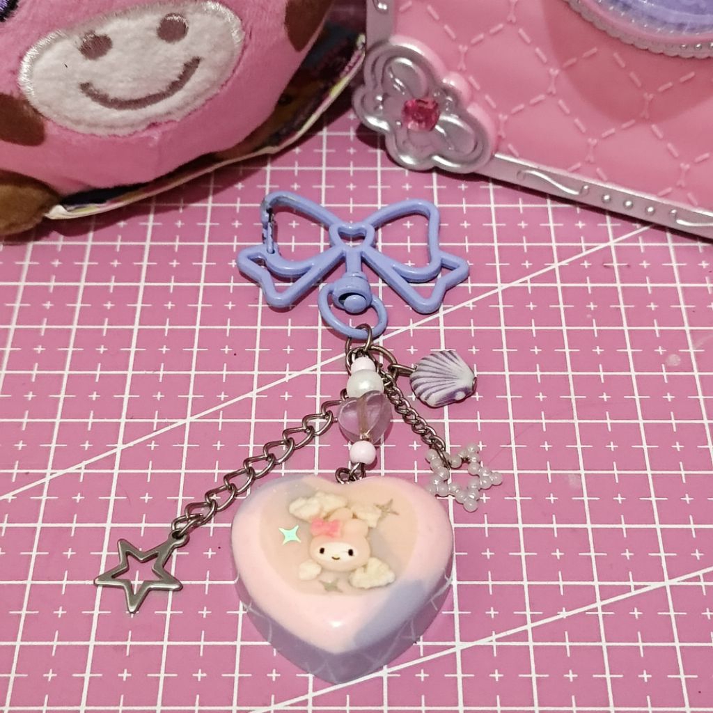 preloved keychain my melody heart resin