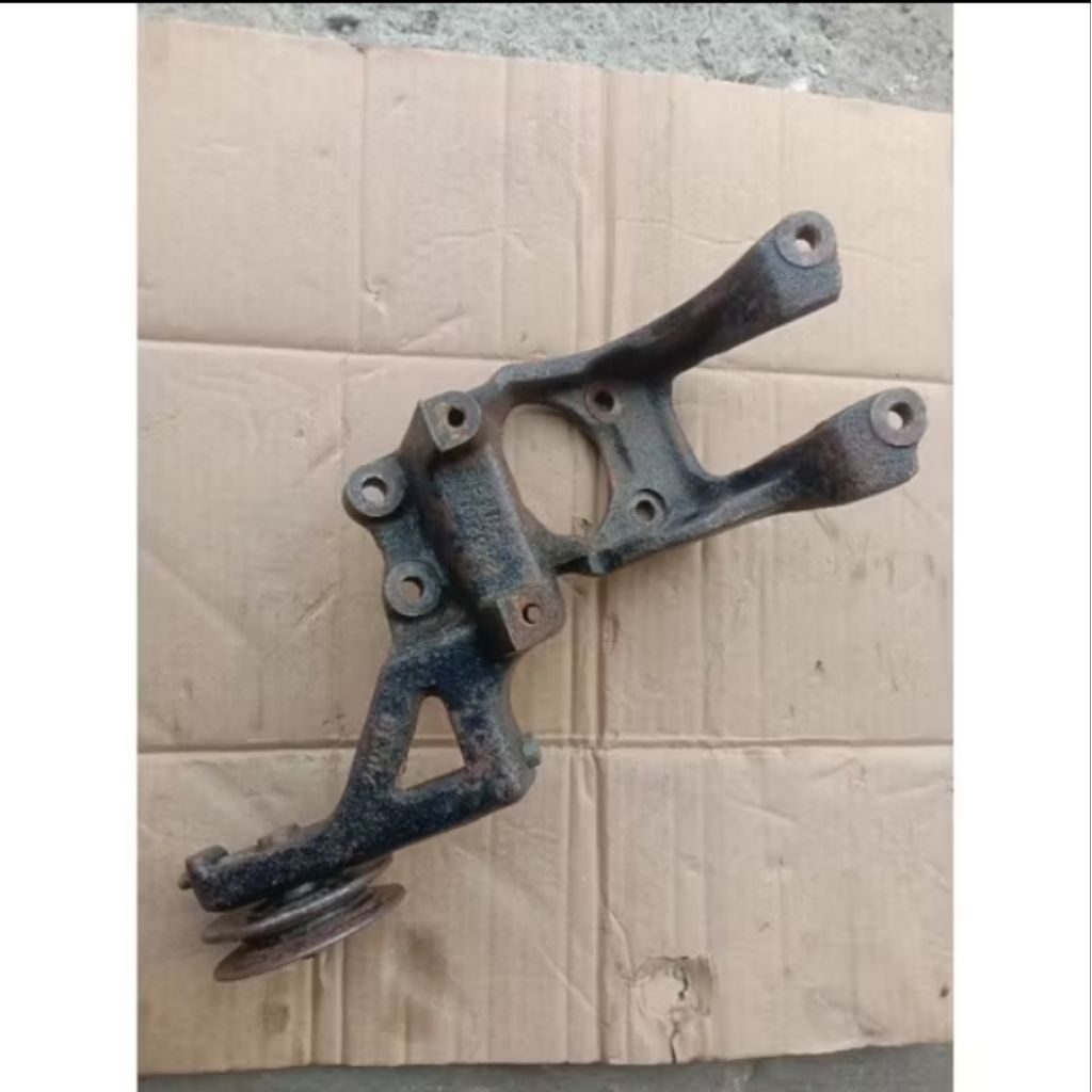 braket bracket AC mobil kijang super