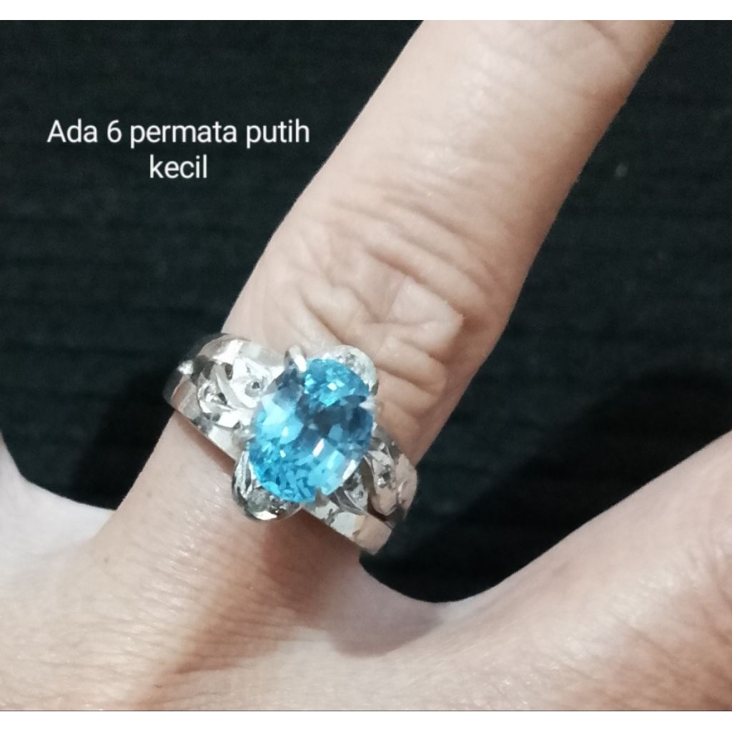 cincin mata biru dengan 6 permata putih kecil pl Singapur