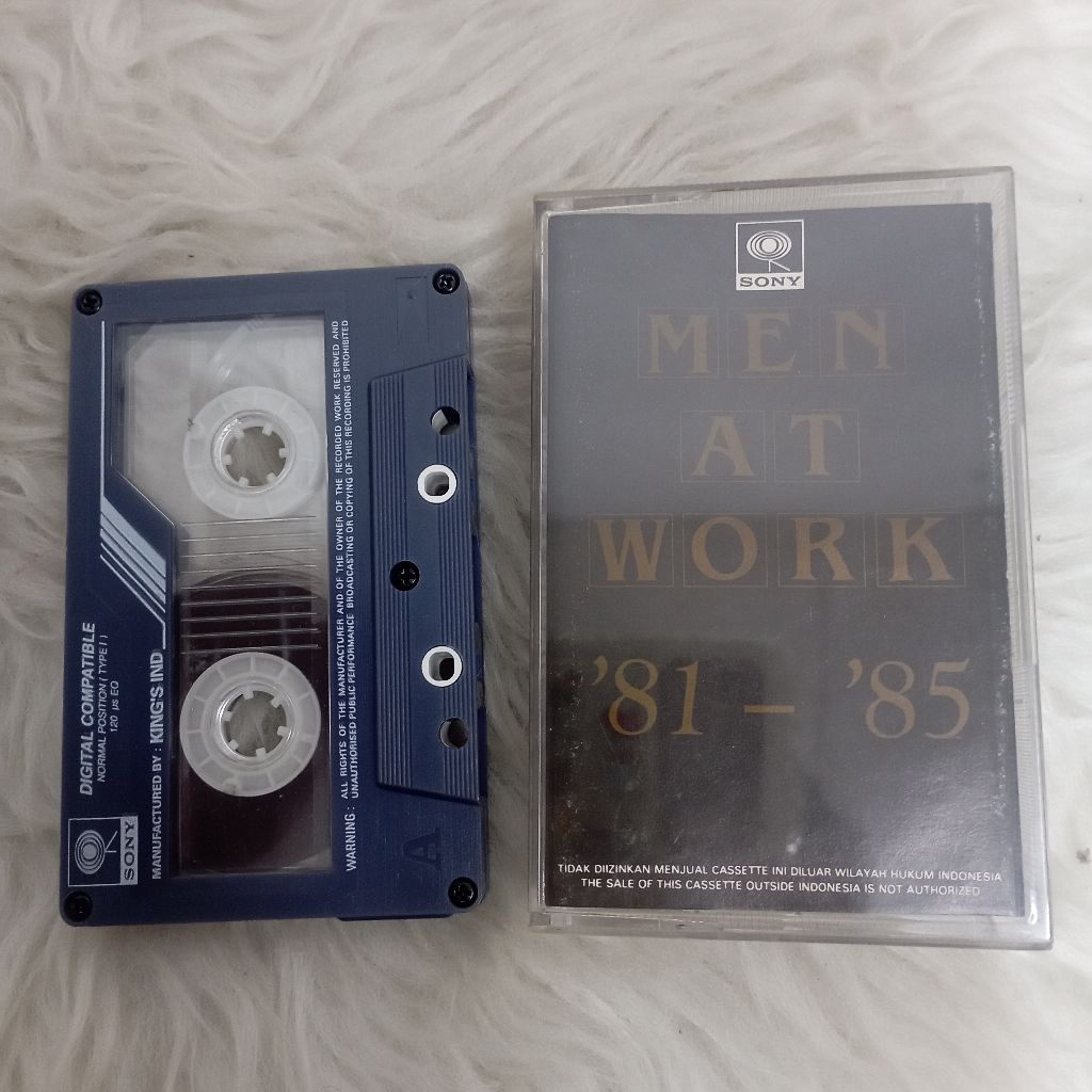 Kaset Pita Men At Work