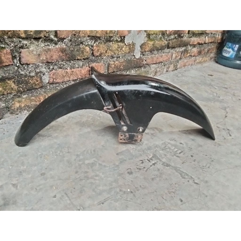 slebor depan Honda gl max pro