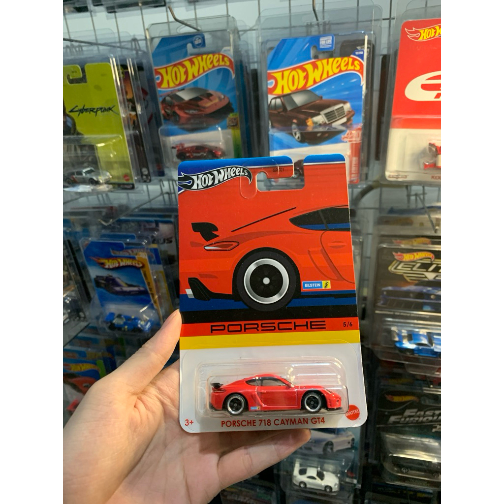 Hotwheels Porsche 718 Cayman GT4 Red