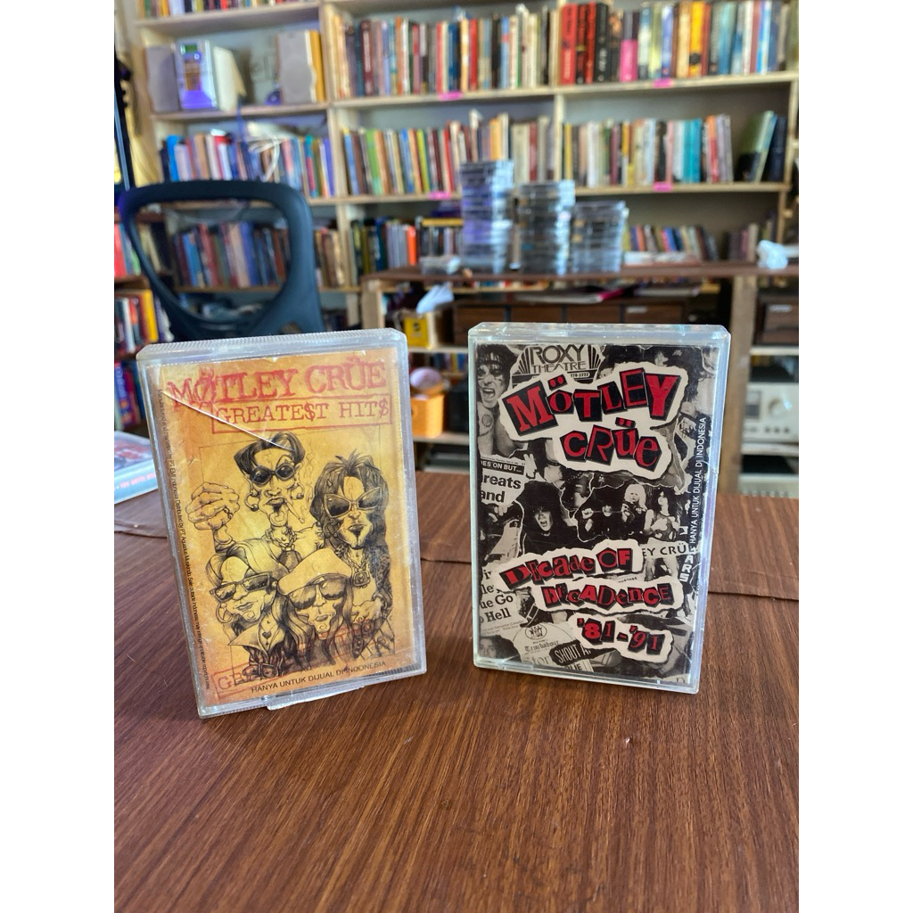 KASET PITA MOTLEY CRUE GREATEST HITS