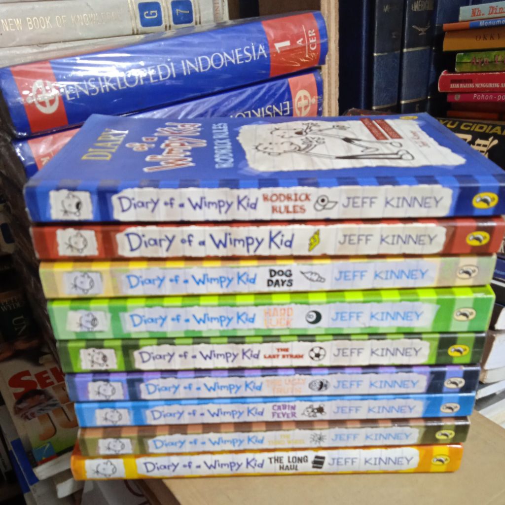 diary of wimpy kid 9 buku bahasa inggris Rp750. 000 bekas original