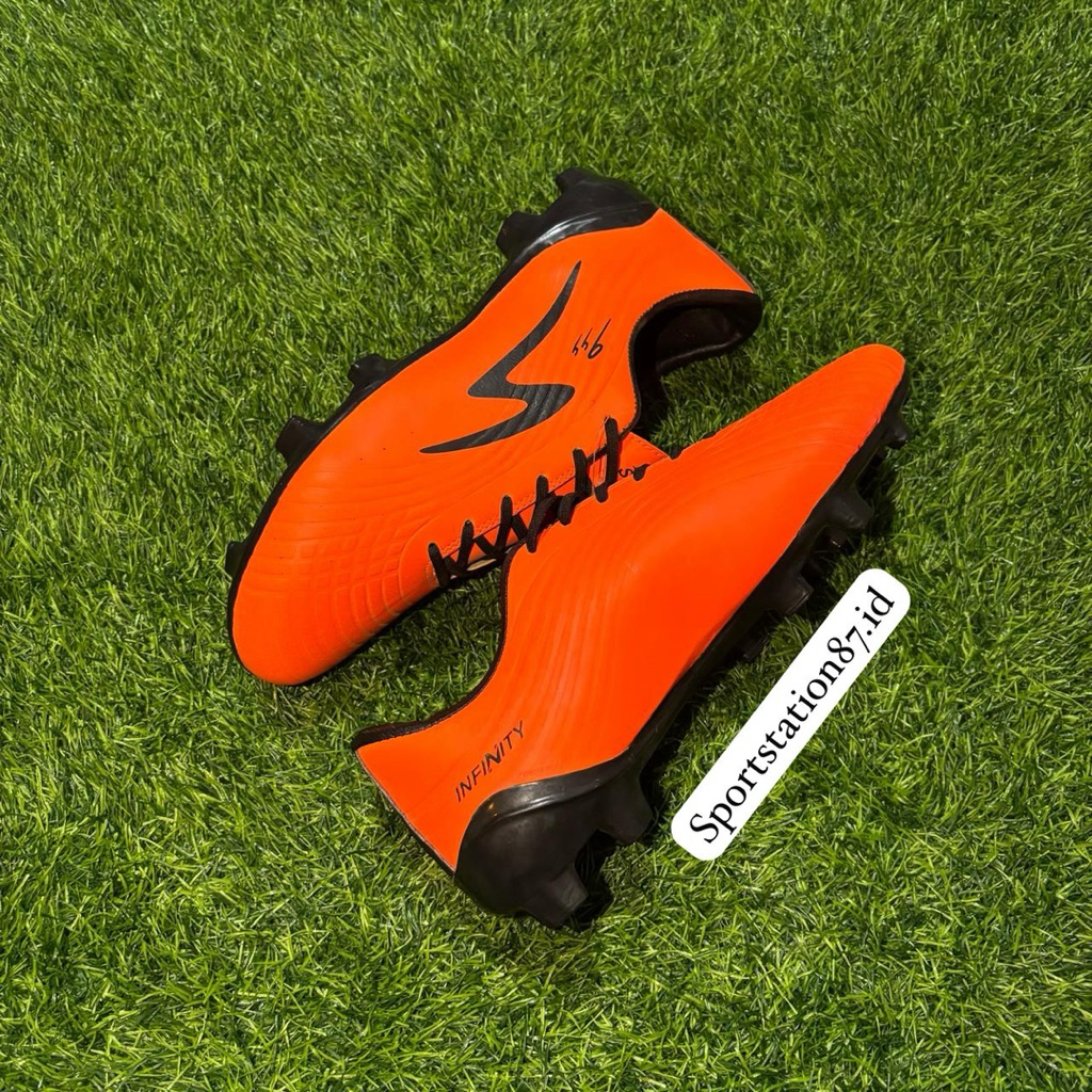 SEPATU BOLA UK 44-46 JUMBO NEW ARIVAL LENGKAP